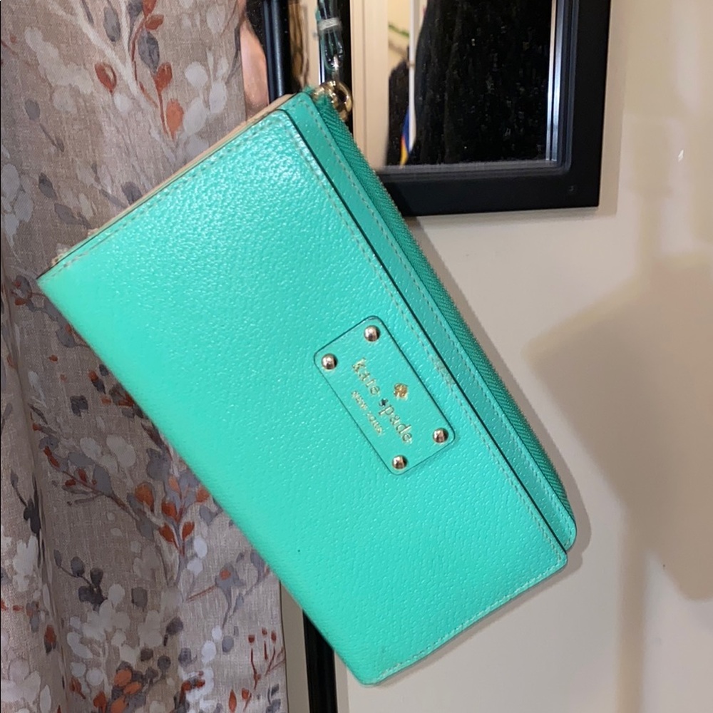 Kate Spade Green Wallet